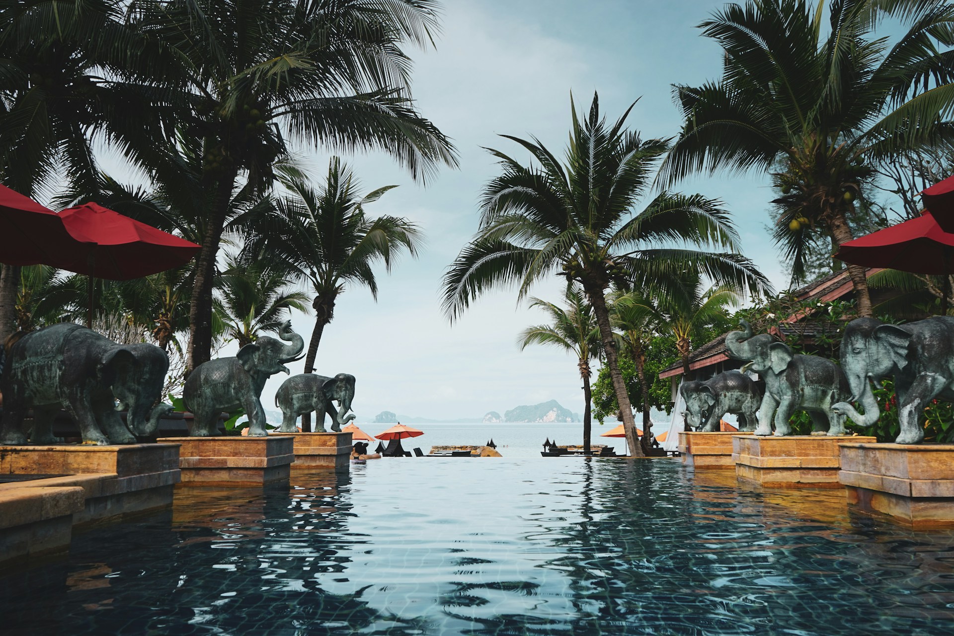 wavy swimming pool during daytime