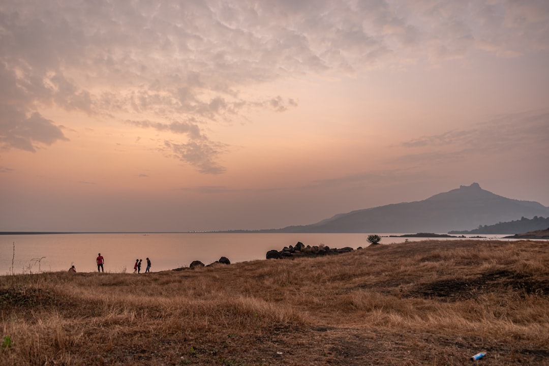 Loch photo spot Morbe Dam Road India