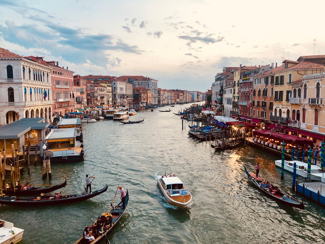 Waterway photo spot Ponte di Rialto Casino' Di Venezia