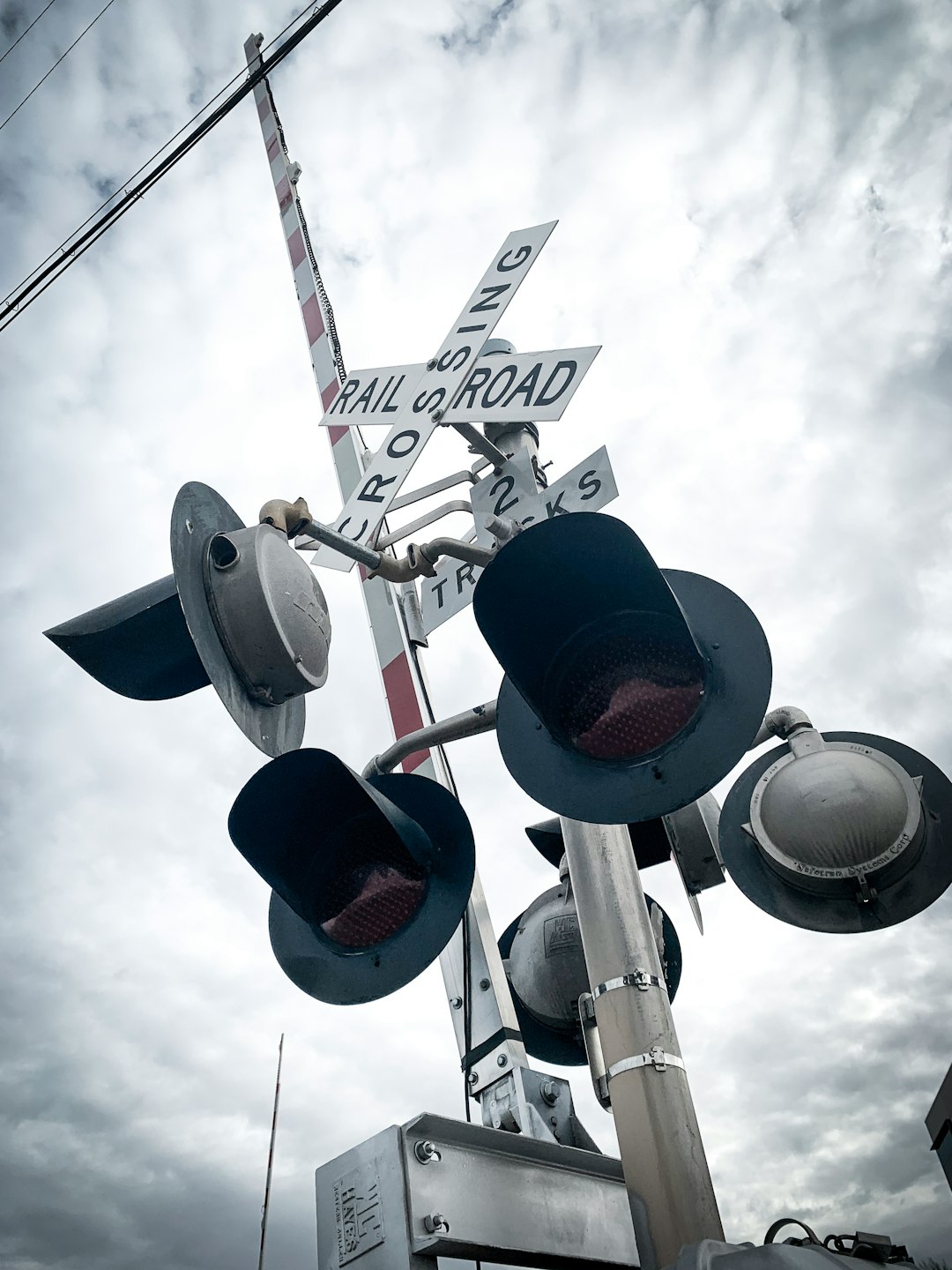 traffic lights under cloudy sky during daytime