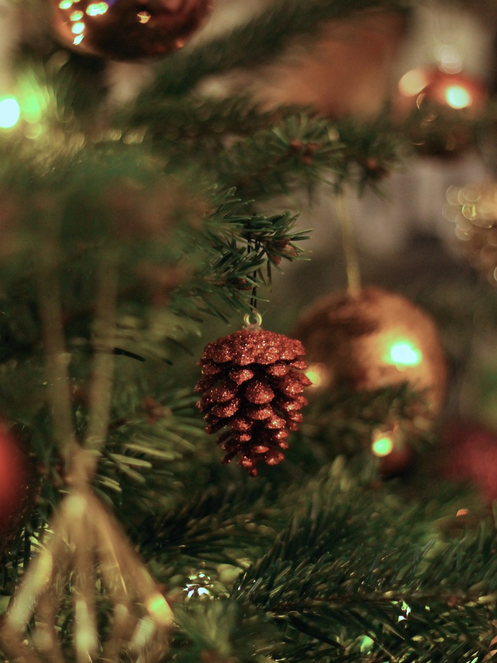 acorn and Christmas bauble ball