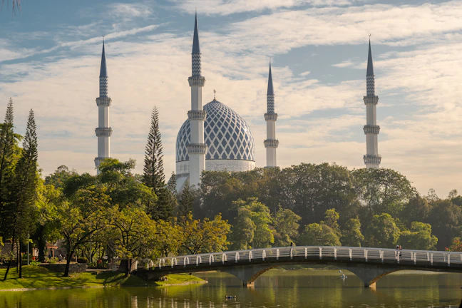 Shah Alam Luxury Travel Itinerary: 4 Days of Premium Experiences