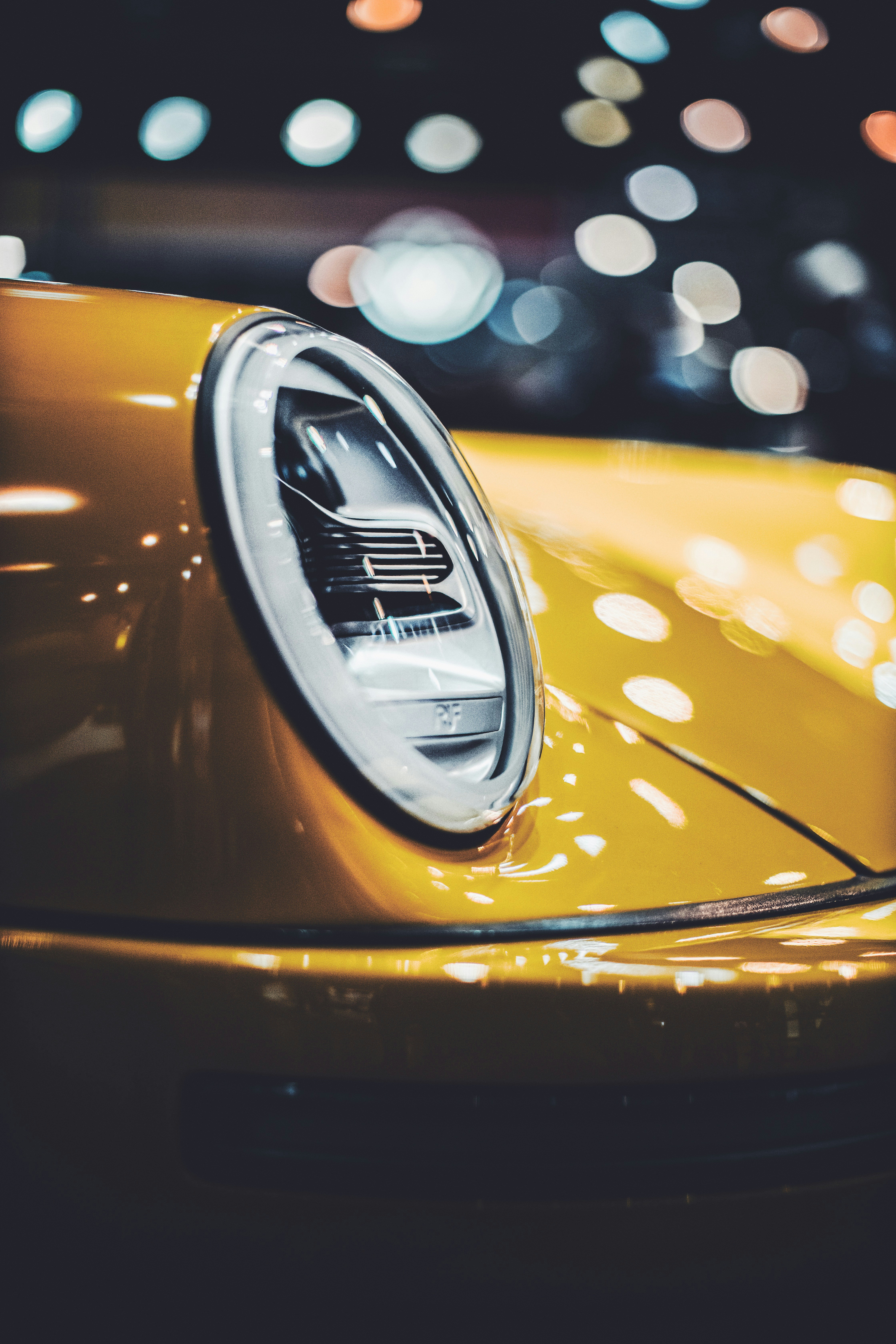 Photo by lorenzohamers