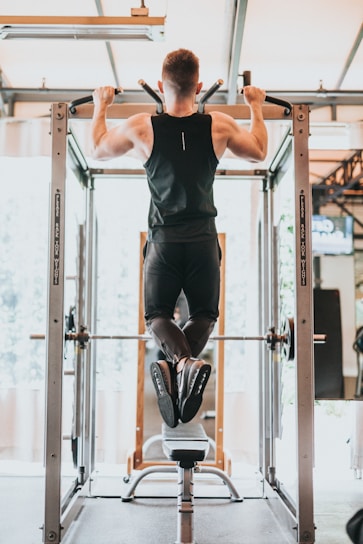 man doing pull-ups