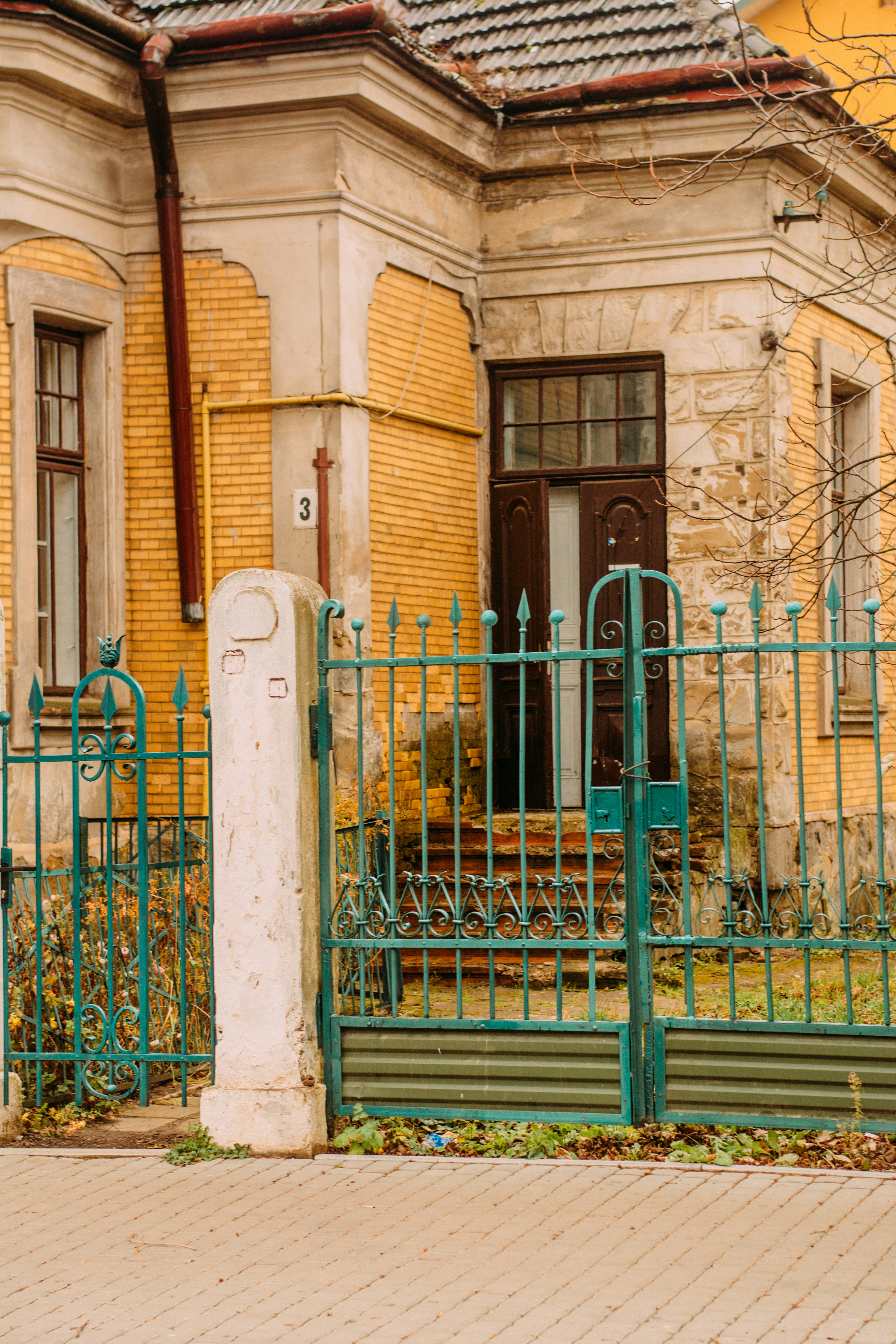 Photo by eugenivy_now