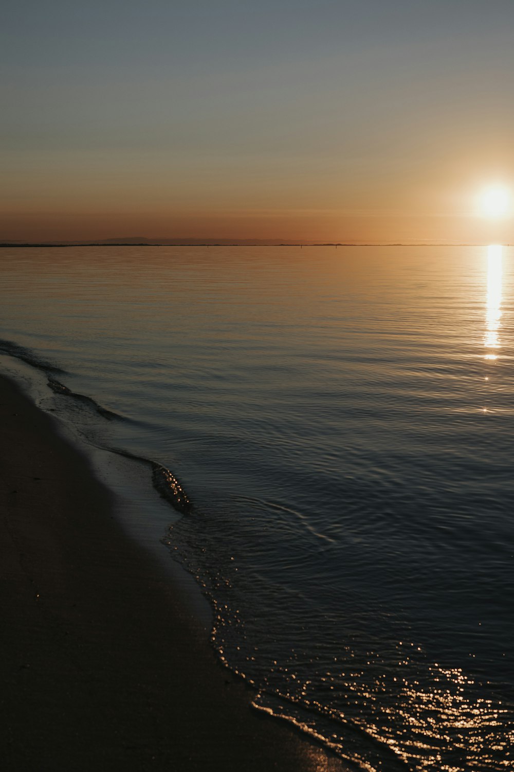 rippling water of beach