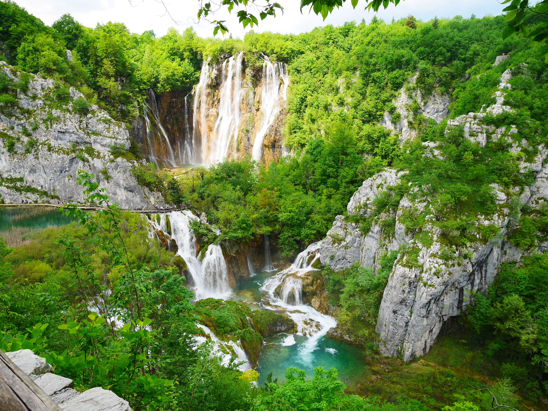 waterfalls scnery