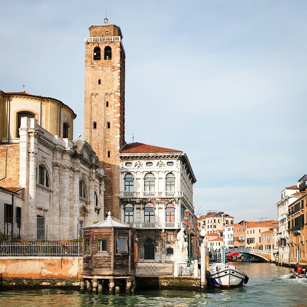 boat on Grand Canal