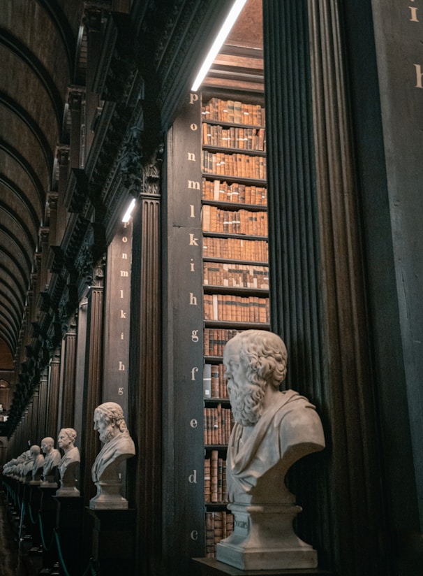 bust beside columns