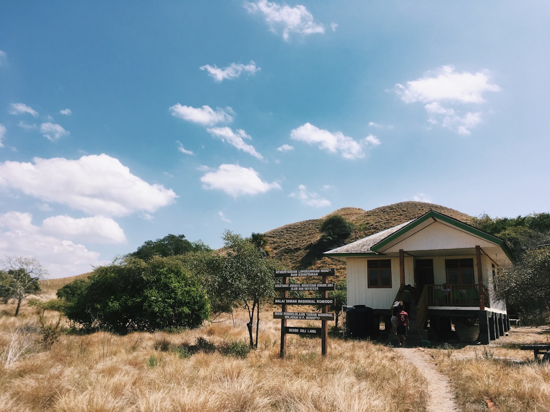 travelers stories about Hut in Lawa Darat Gili, Indonesia