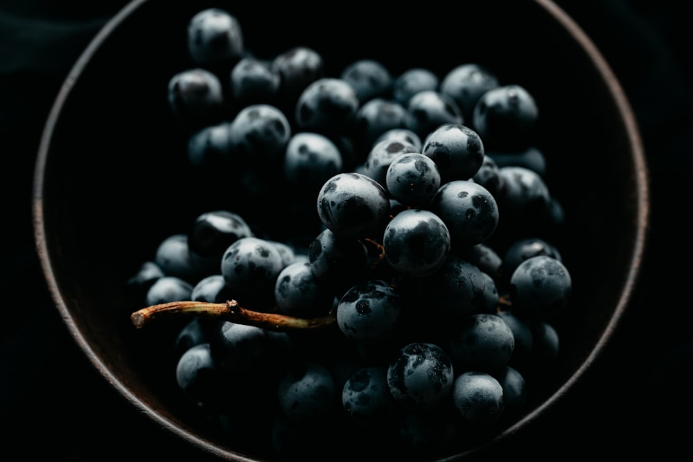 bowl of grapes