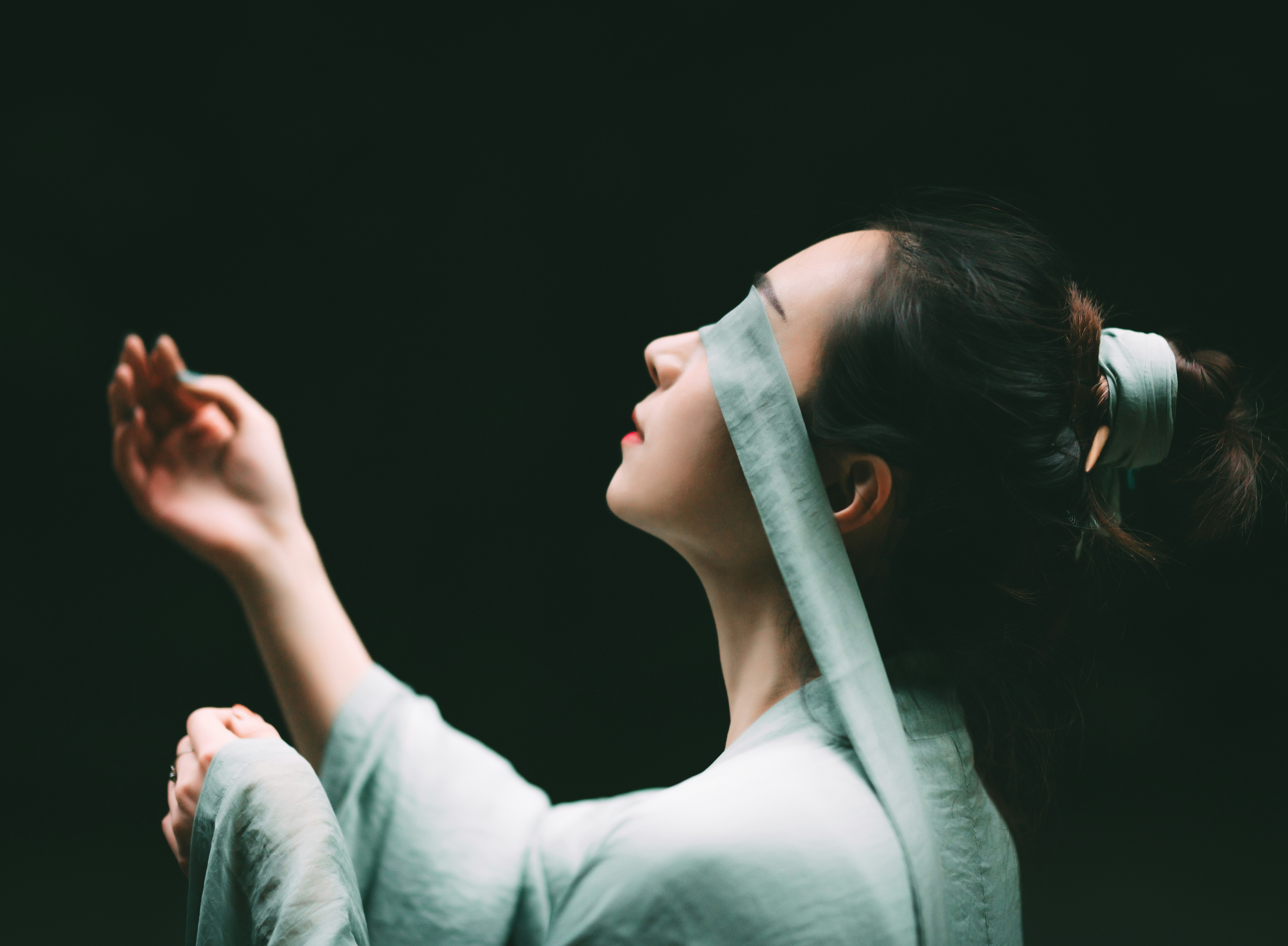 woman wearing white top