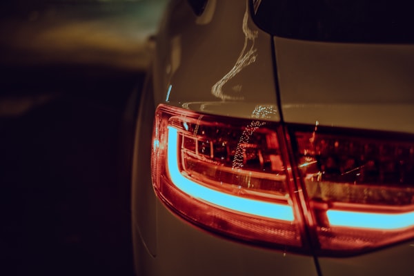 Výhody a nevýhody moderních LED světel v autech - vyplatí se?
