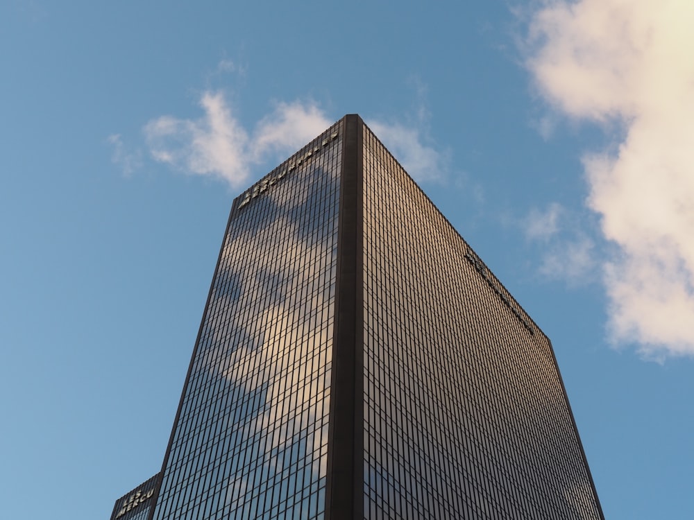 close-up photography of building