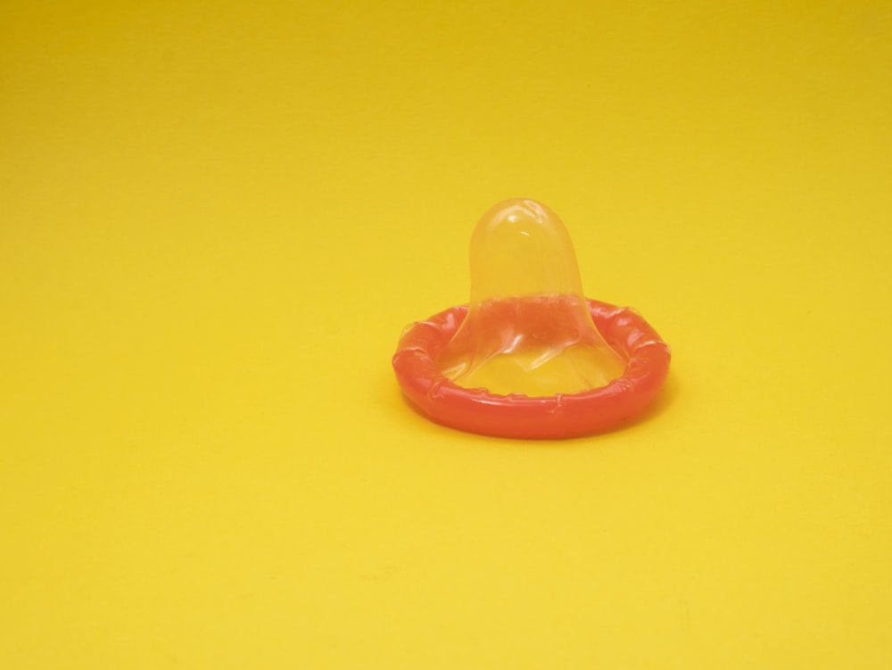 orangefarbenes Kondom