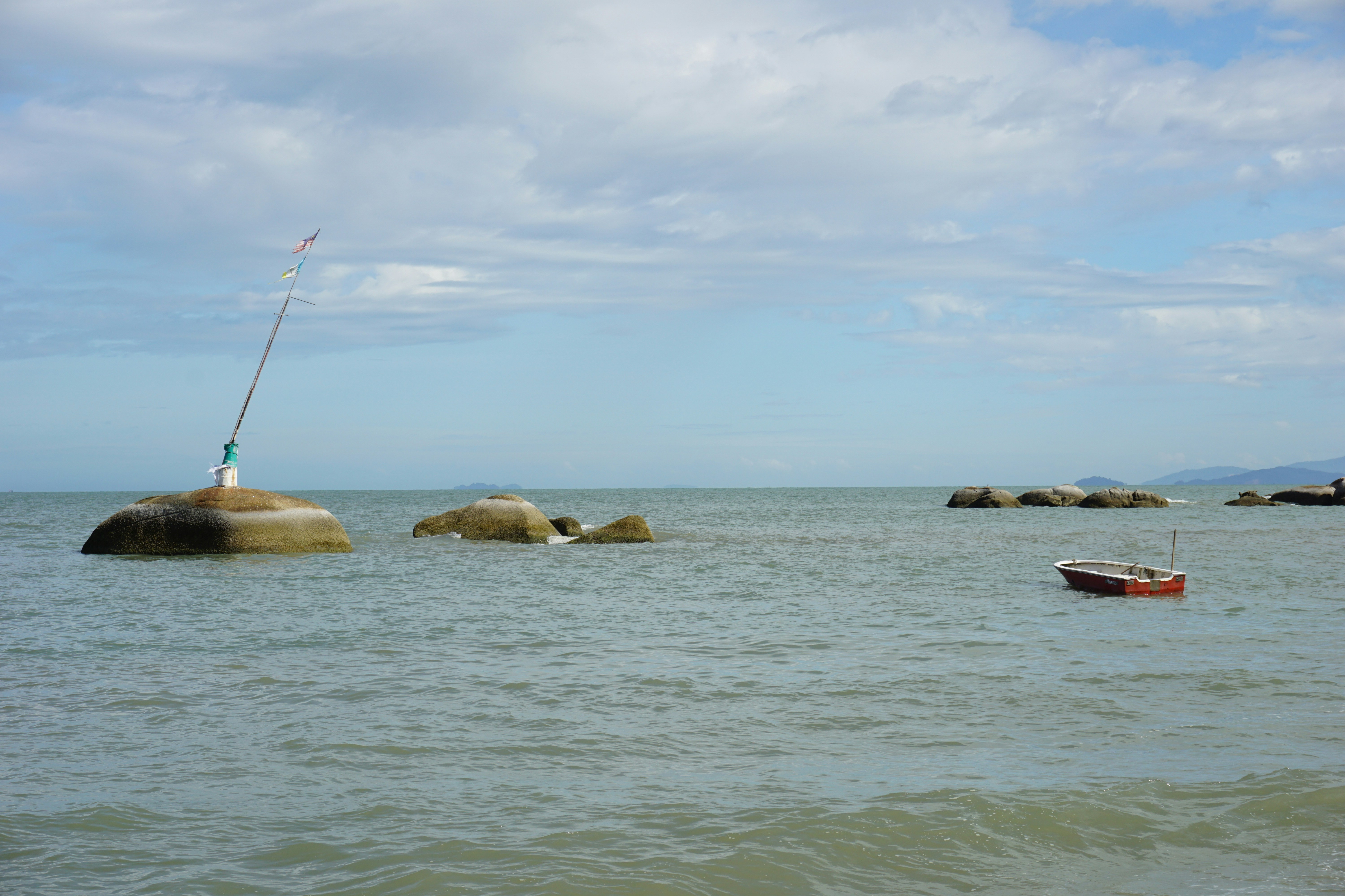 body of water photograph