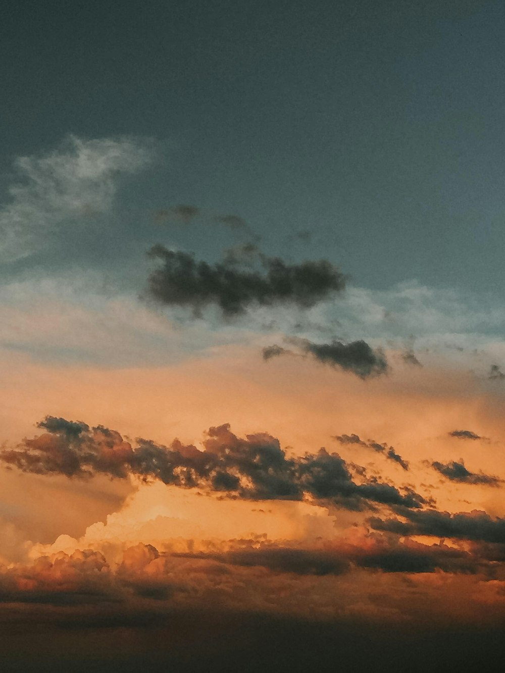 graue Wolken tagsüber