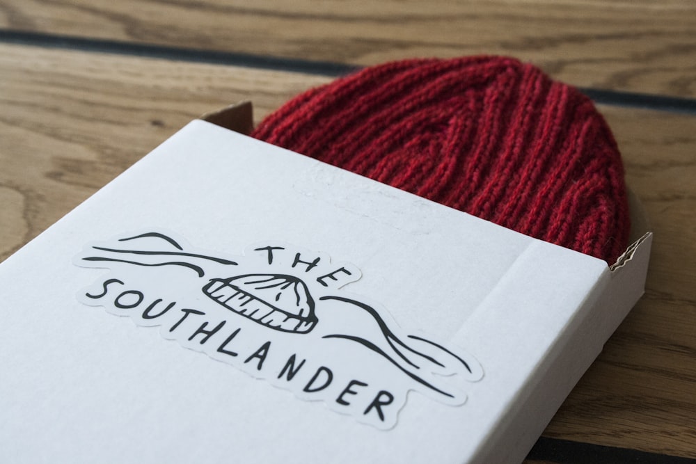The Southlander knit cap with box