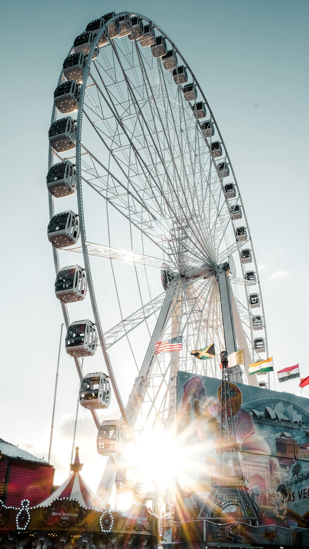 gray Ferris wheel in amusement park