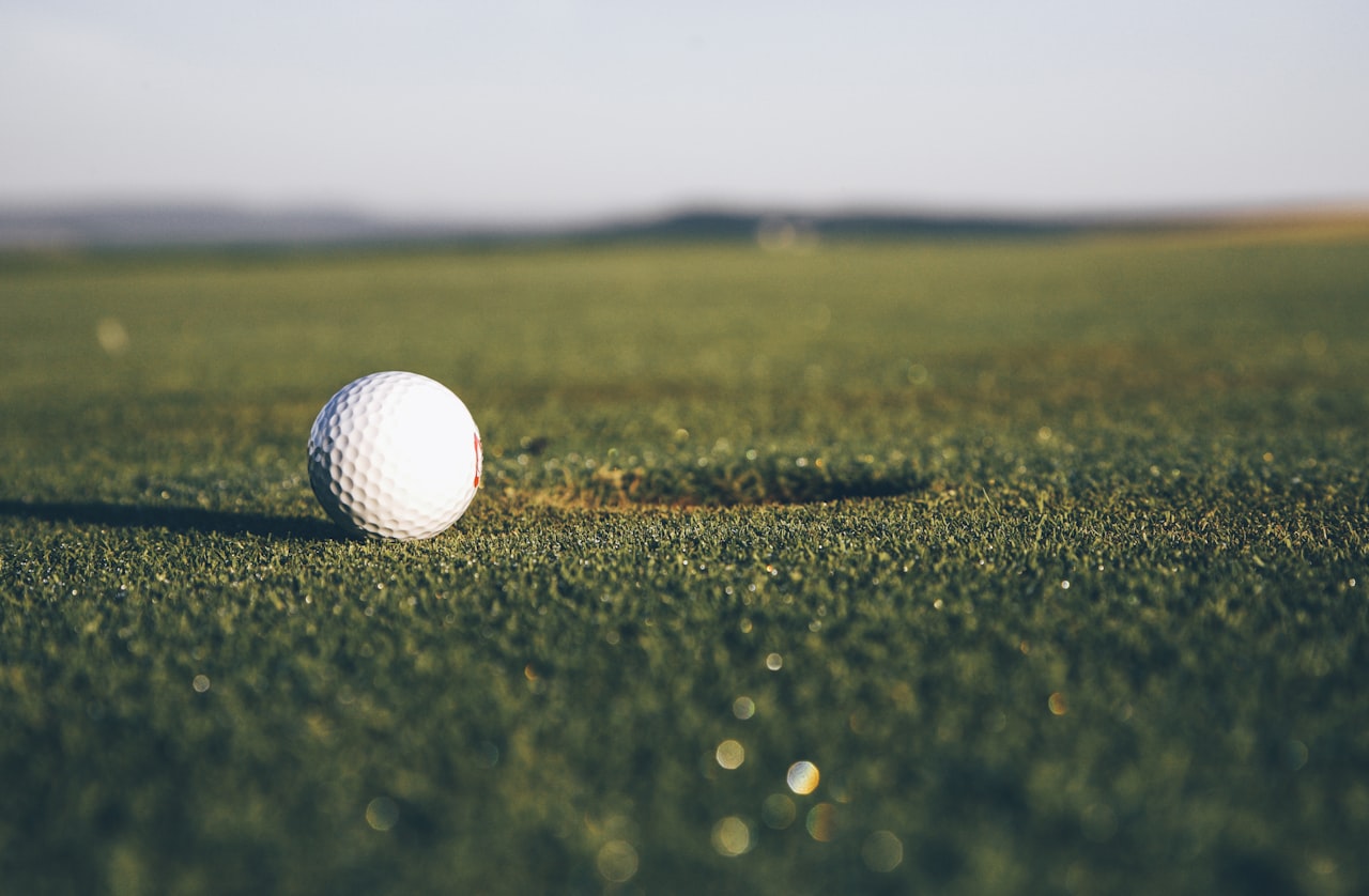 "Swinging Success: Exploring the Wealth of Golf Courses in the Phoenix Greater Area"