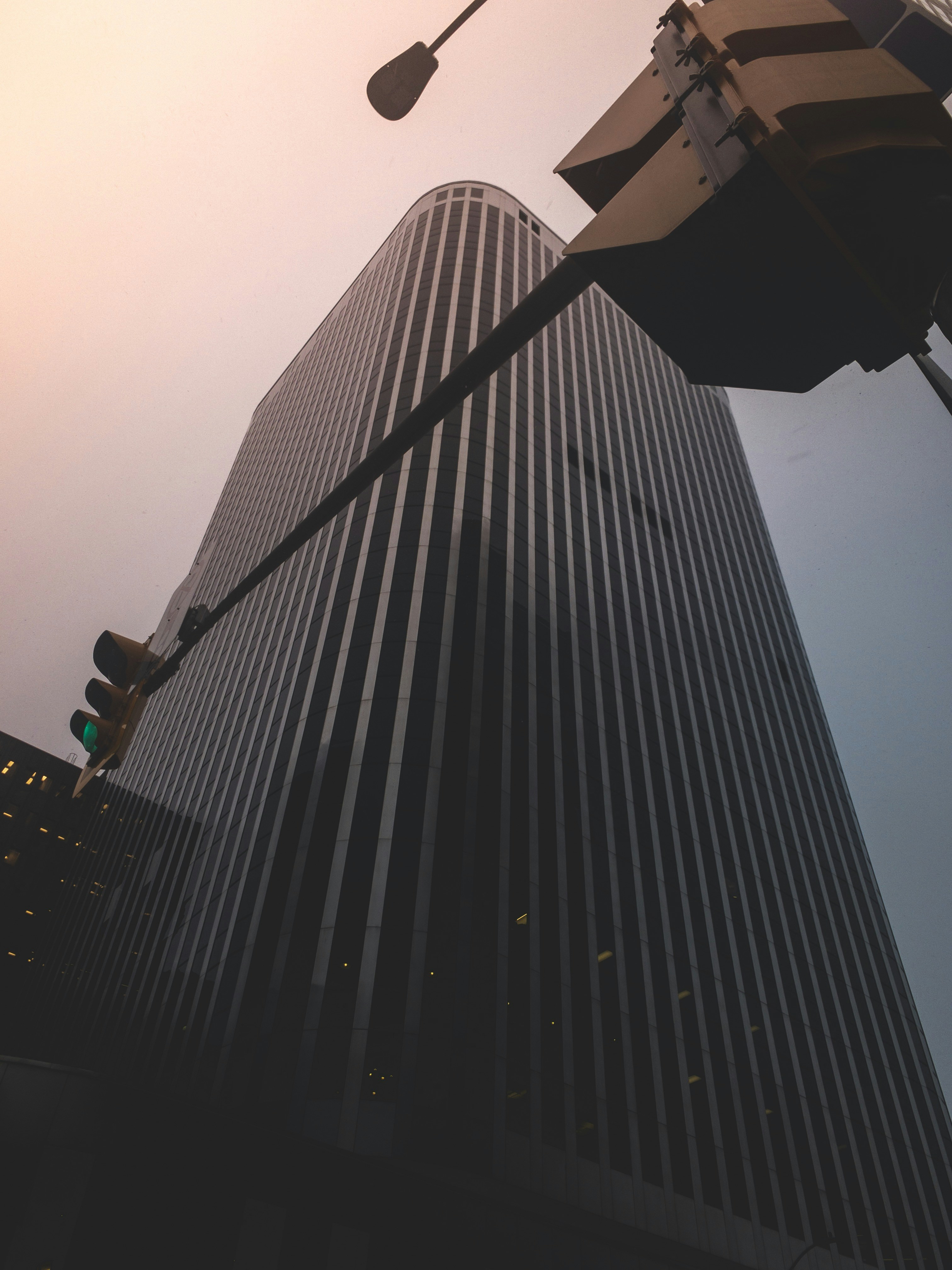 Photo by robbieshots