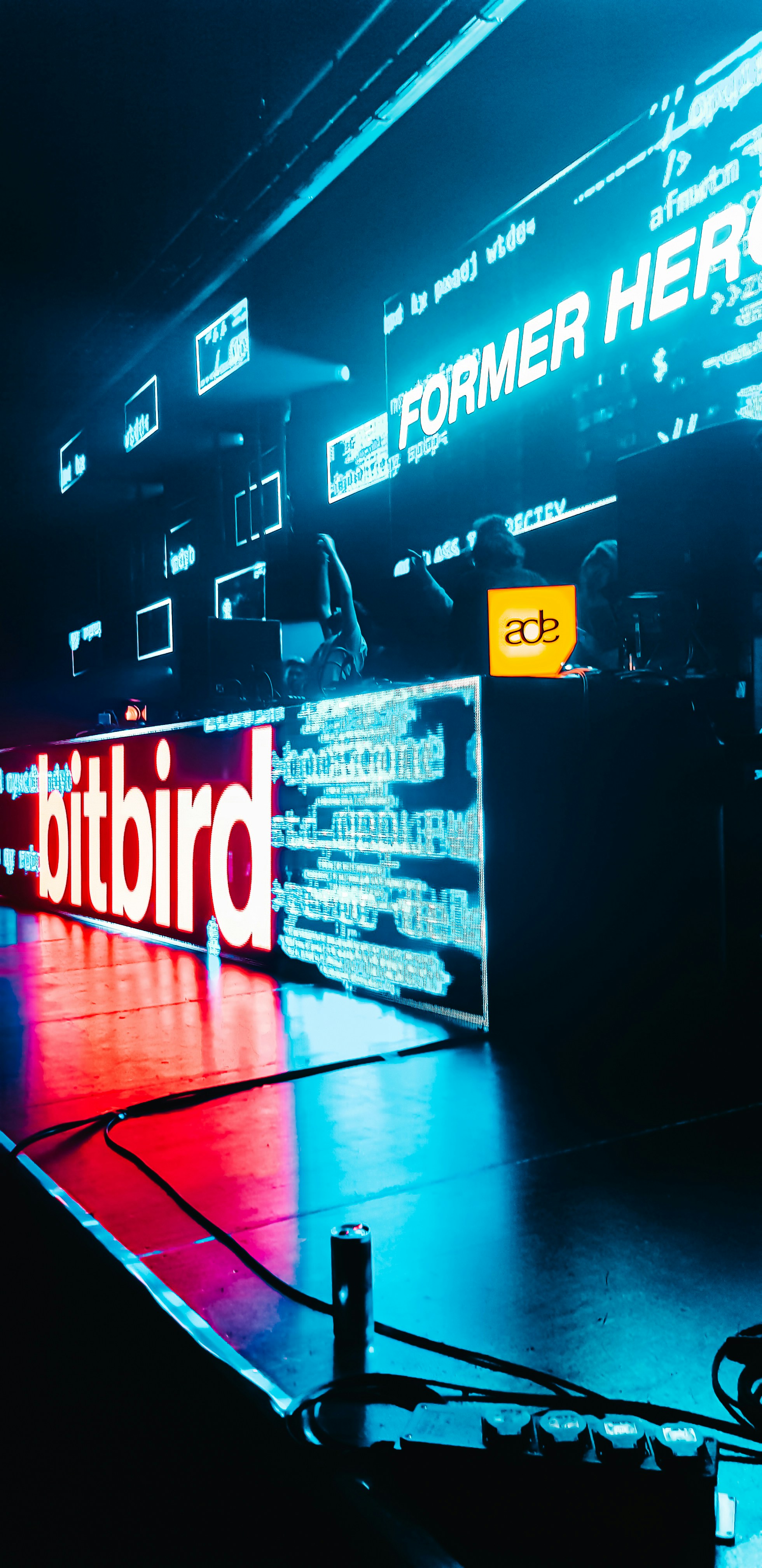 Red Bitbird sign photo – Free Leidseplein Image on Unsplash