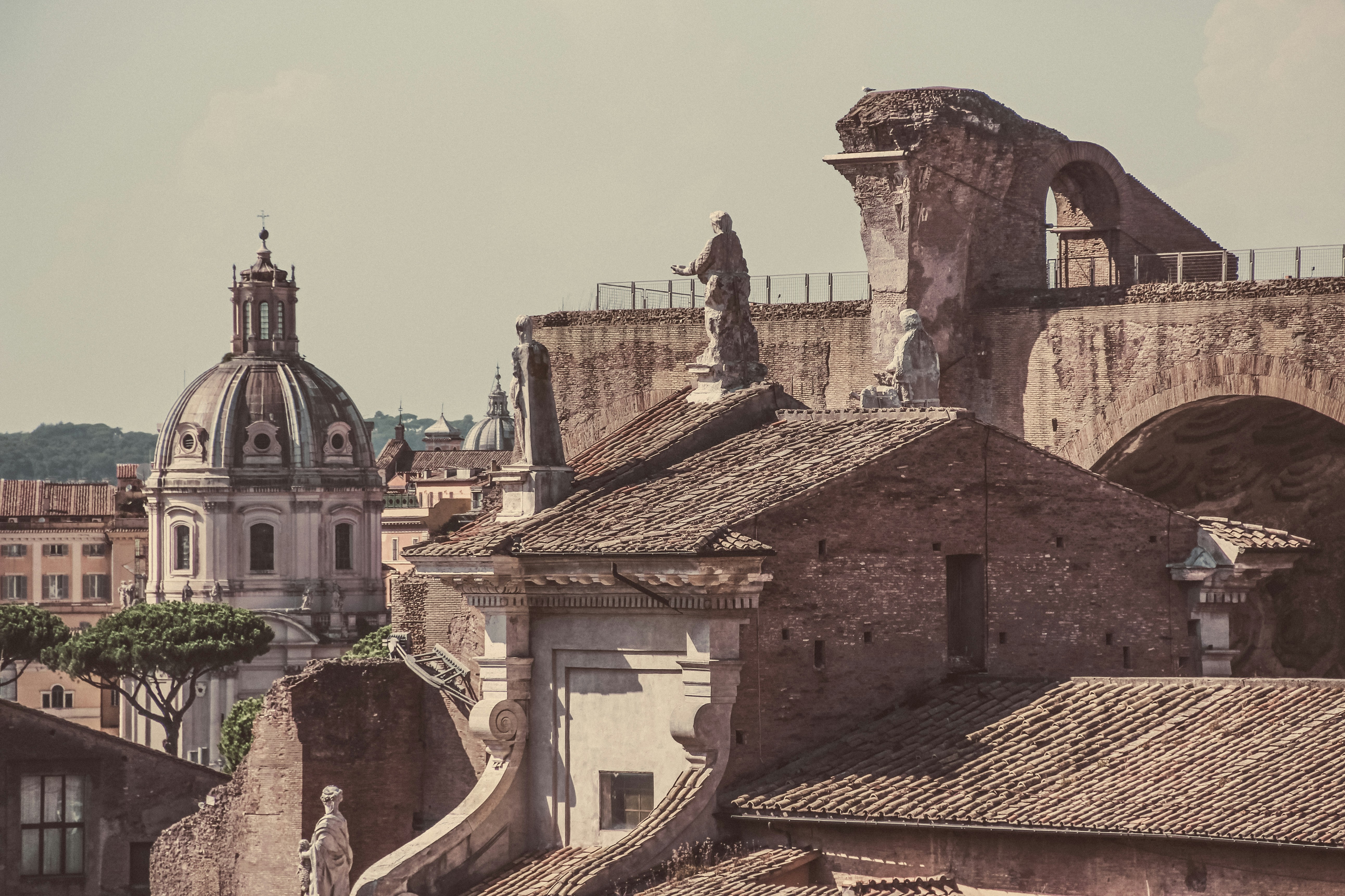 Photo by valentinsalja