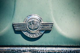 silver Morris emblem
