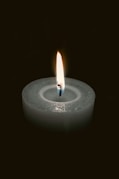 white pillar candle