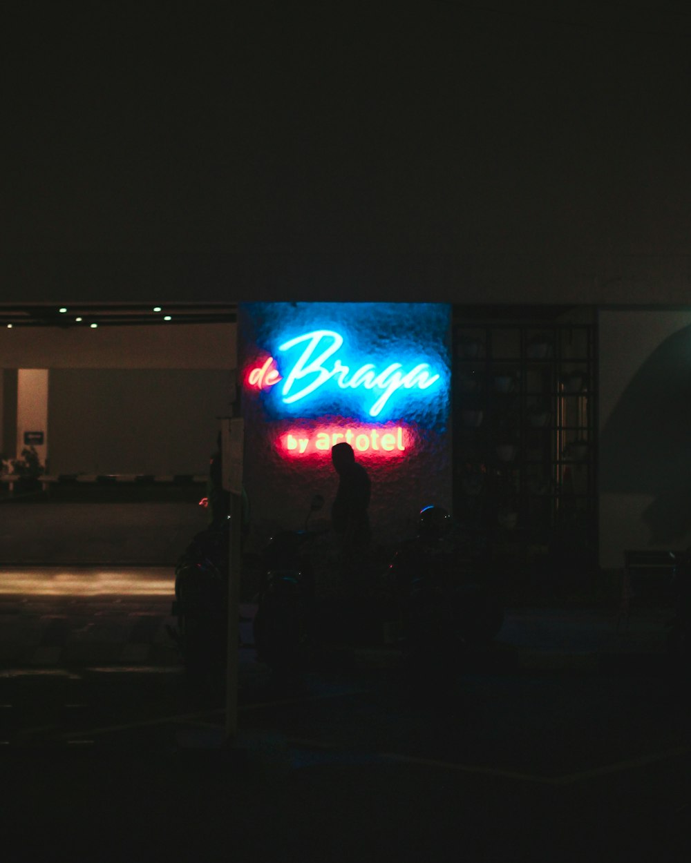 blue De Braga neon signage