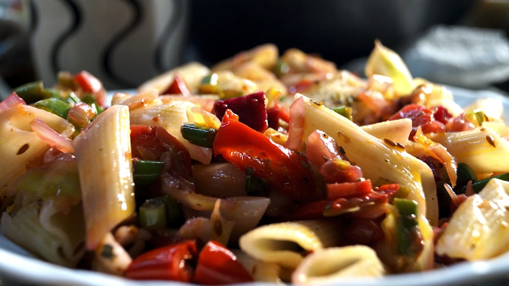 Fotografía de alimentos de pasta cocida con rebanada de EHRBS