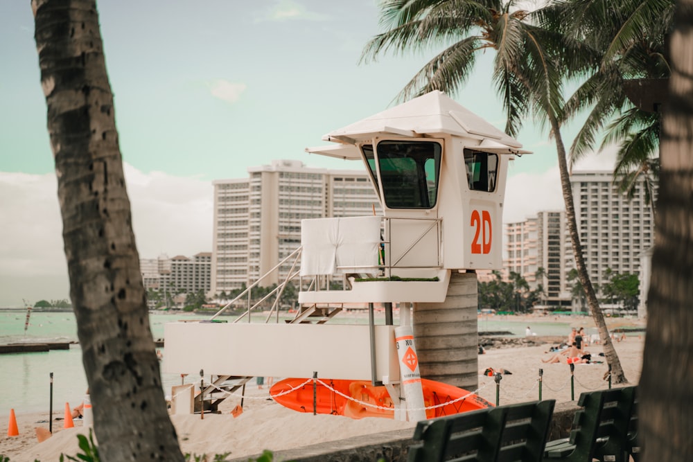 white lifeguard house