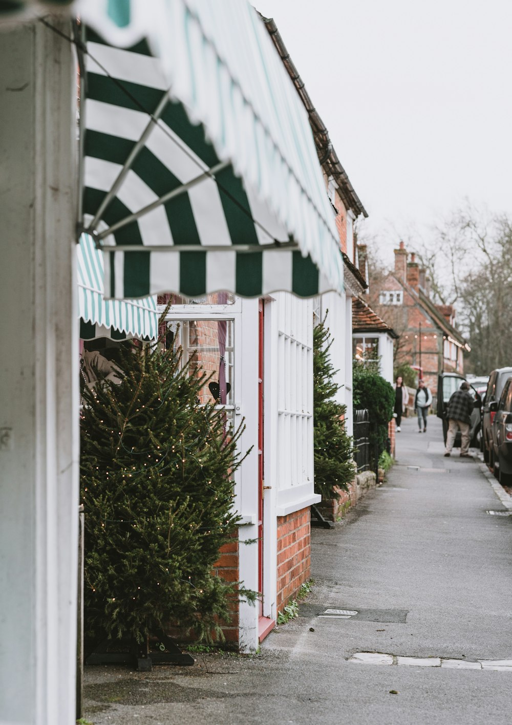 green and white awning