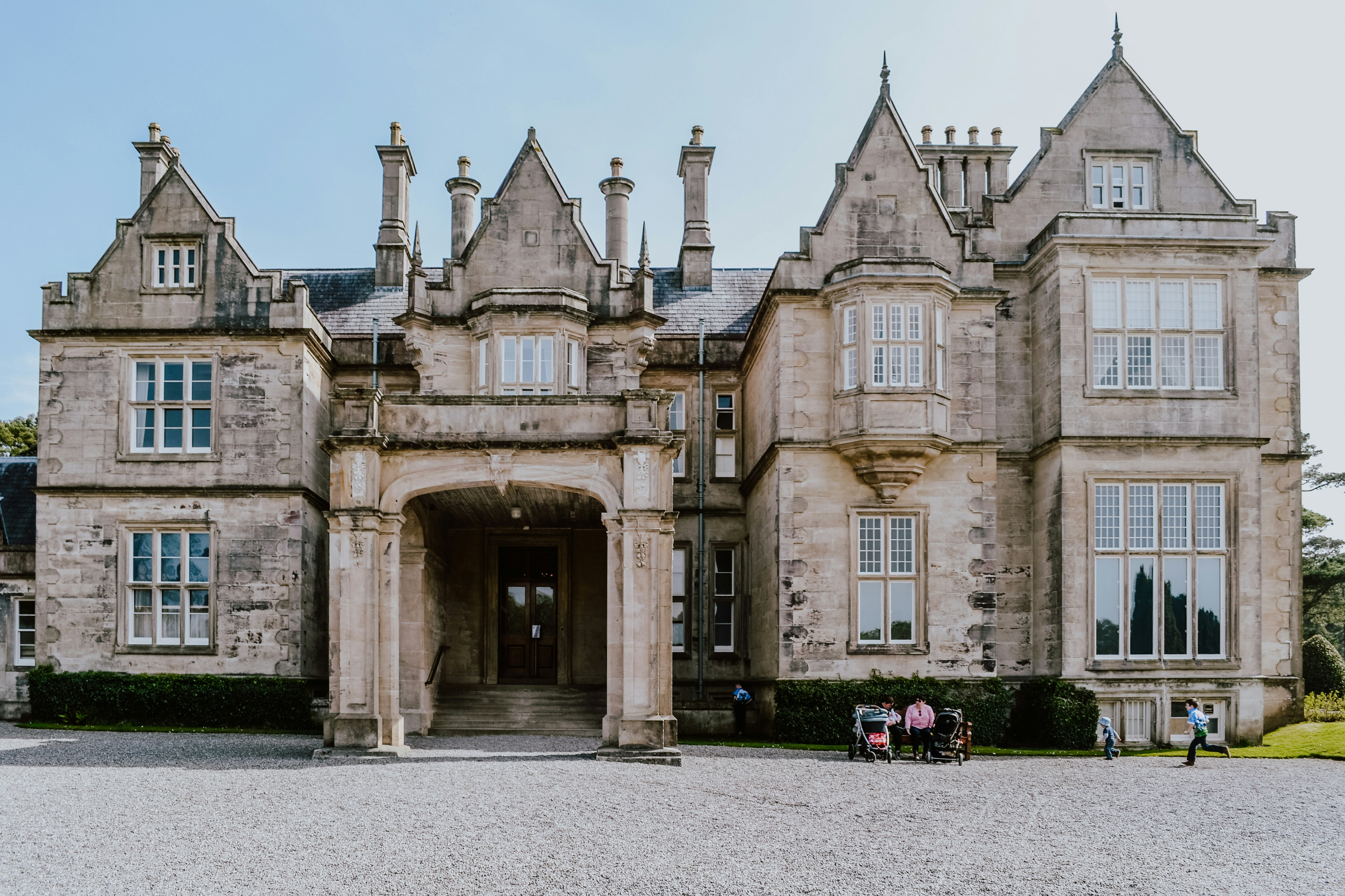 Killarney – Day Trips & Surroundings