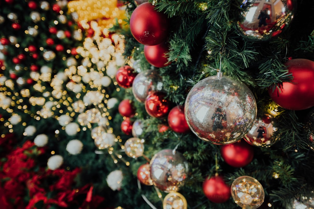 red and gold baubles