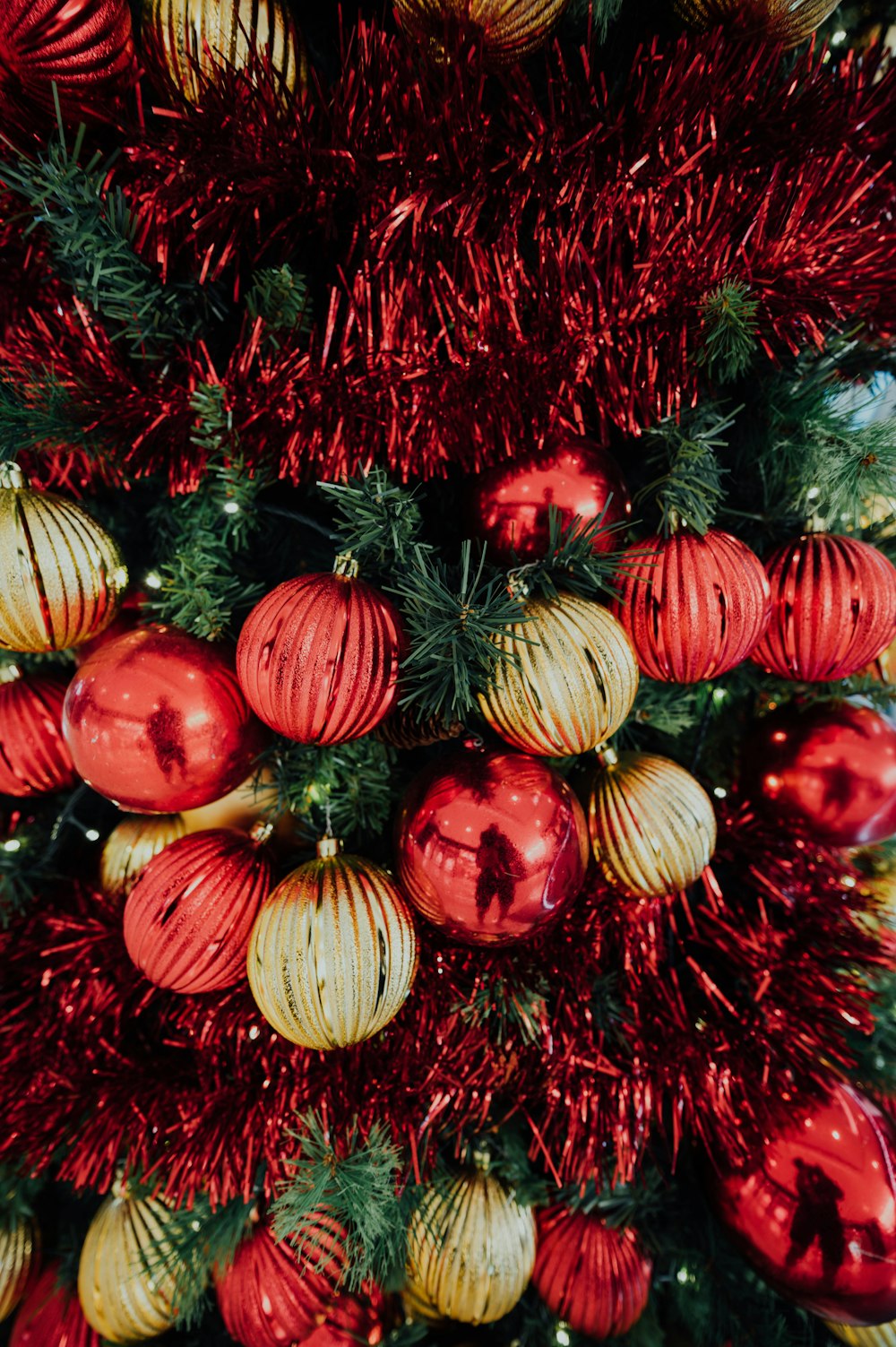 red and gold bauble lot