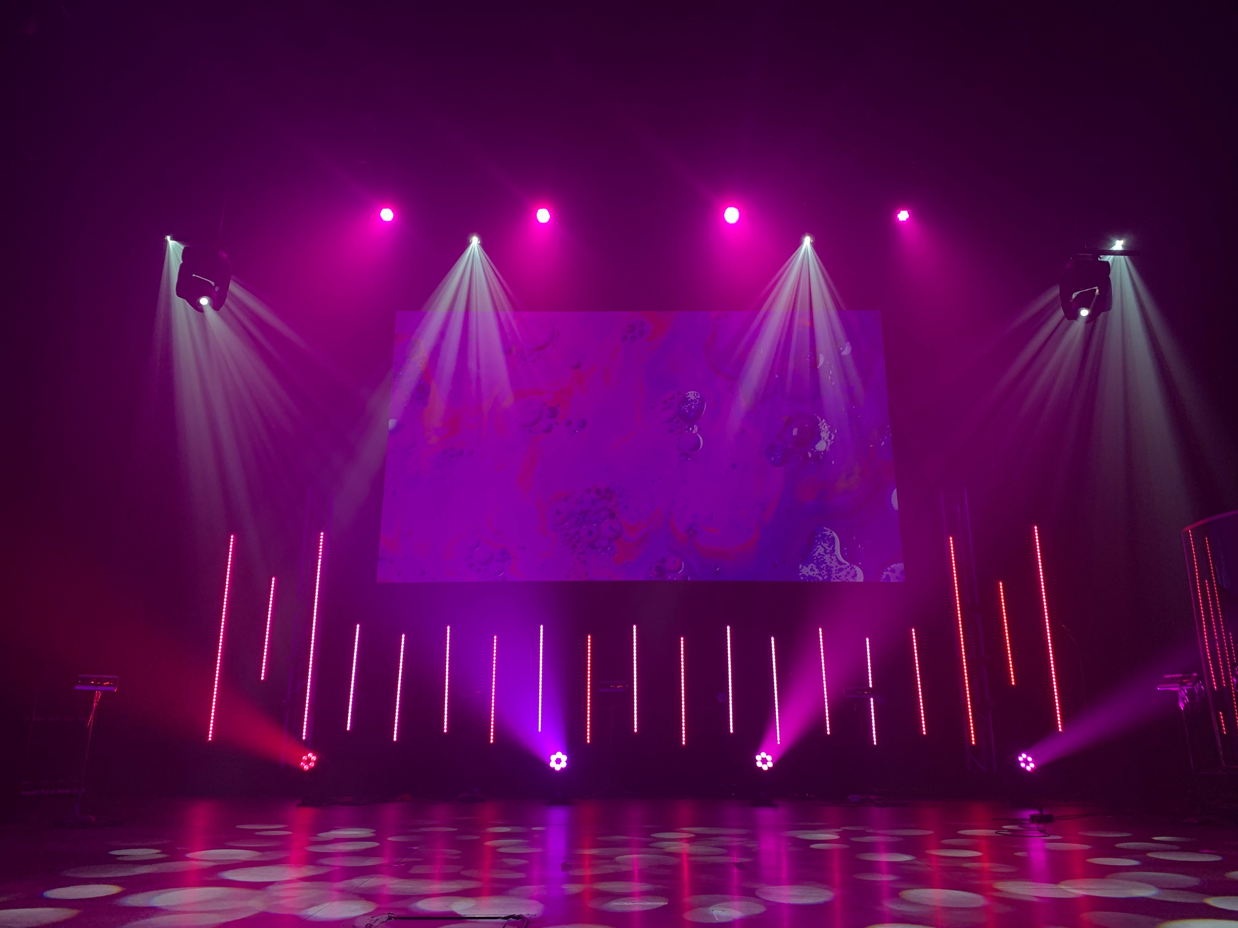Wired for Wonder: The Technologies Transforming American Theater Without Replacing Its Soul