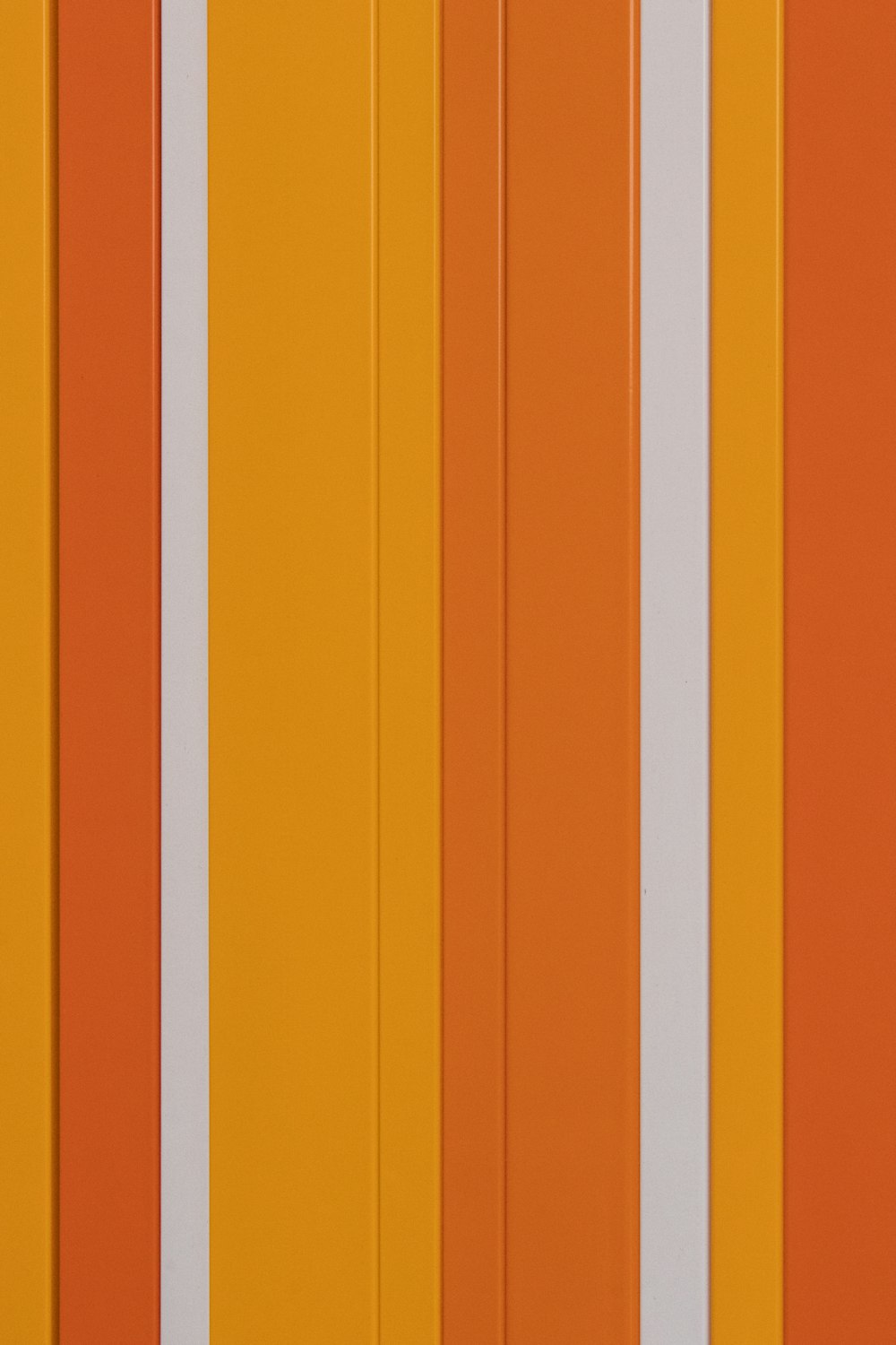 yellow and orange stripe board