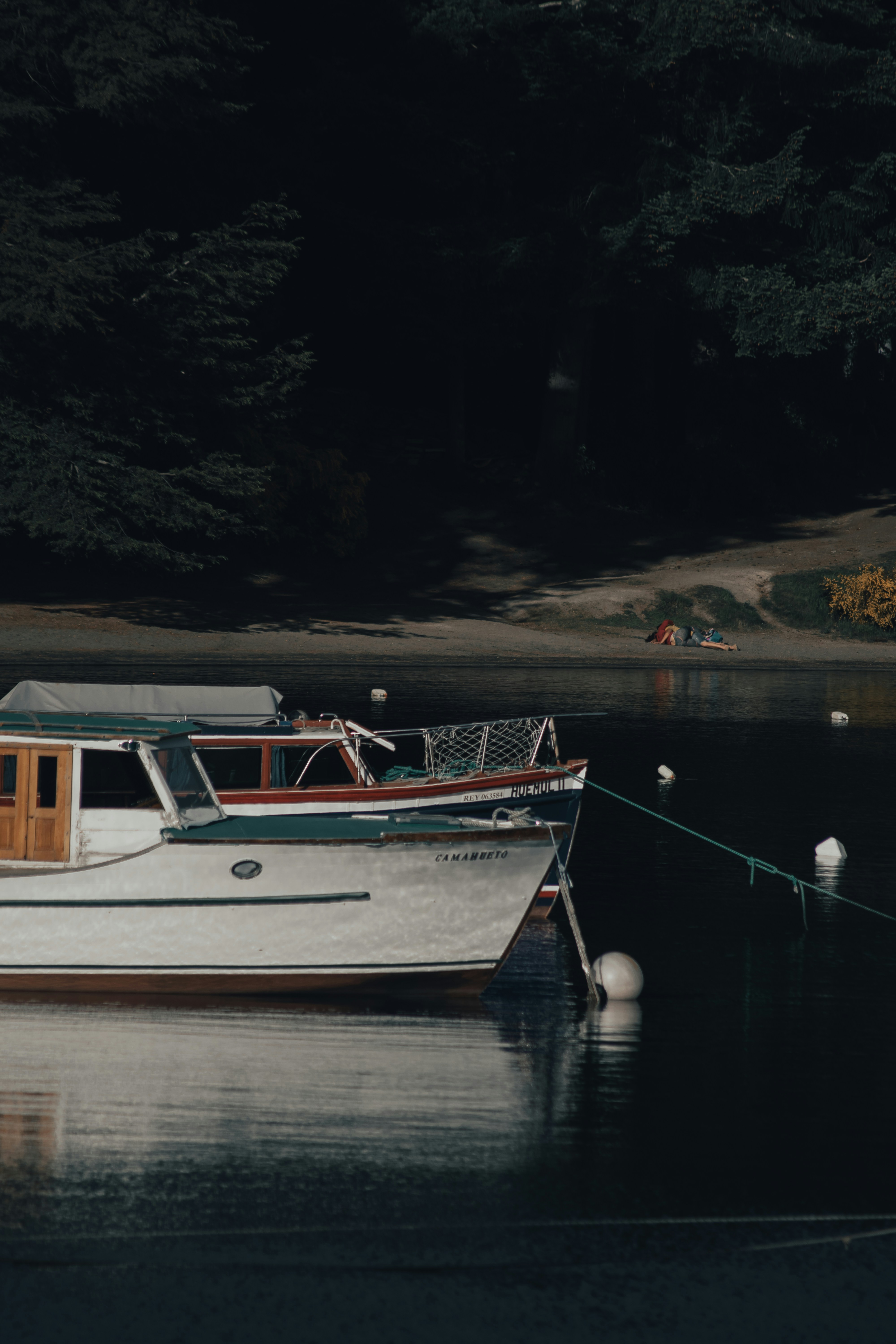 Photo by gasparzaldo