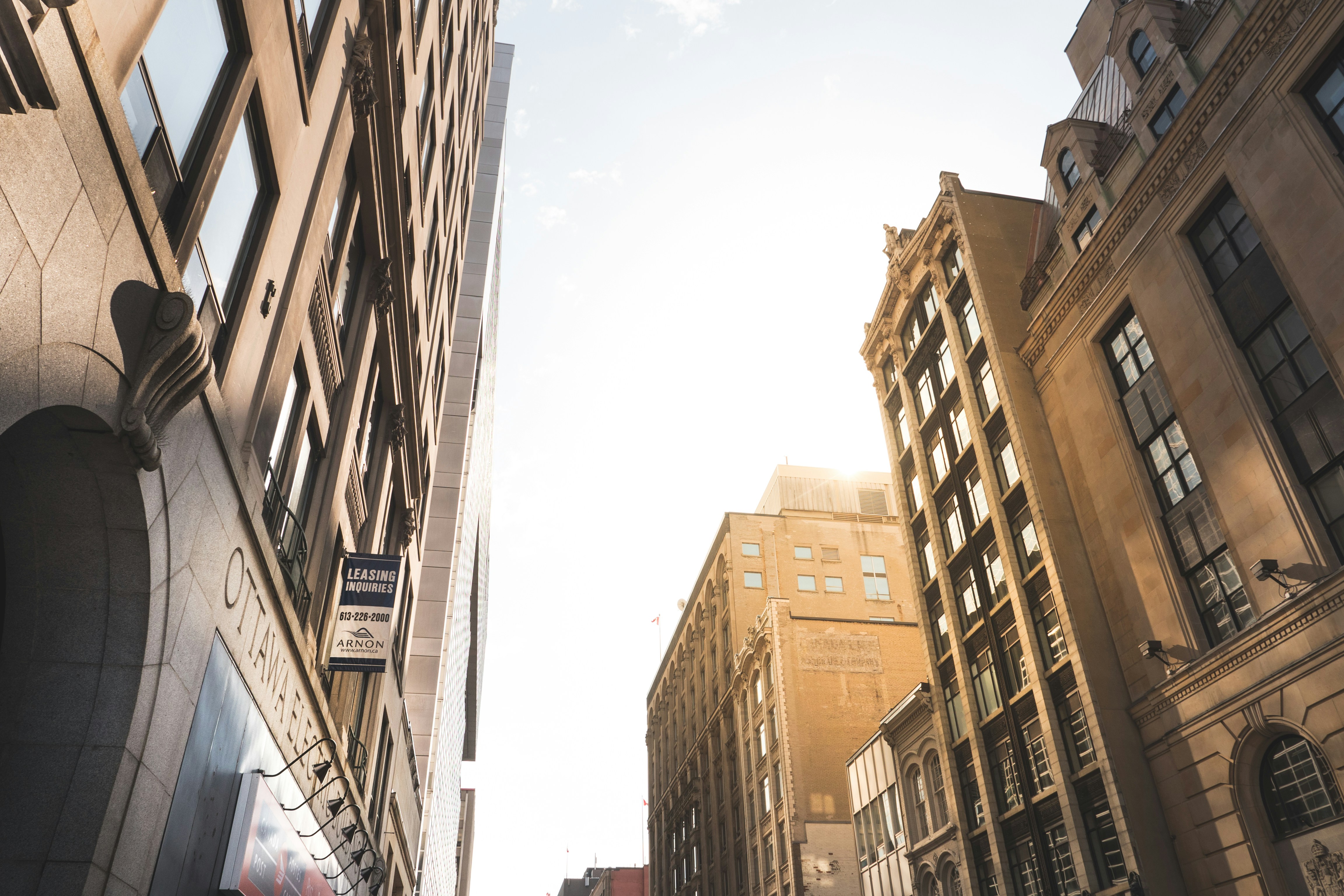 Photo by robbieshots