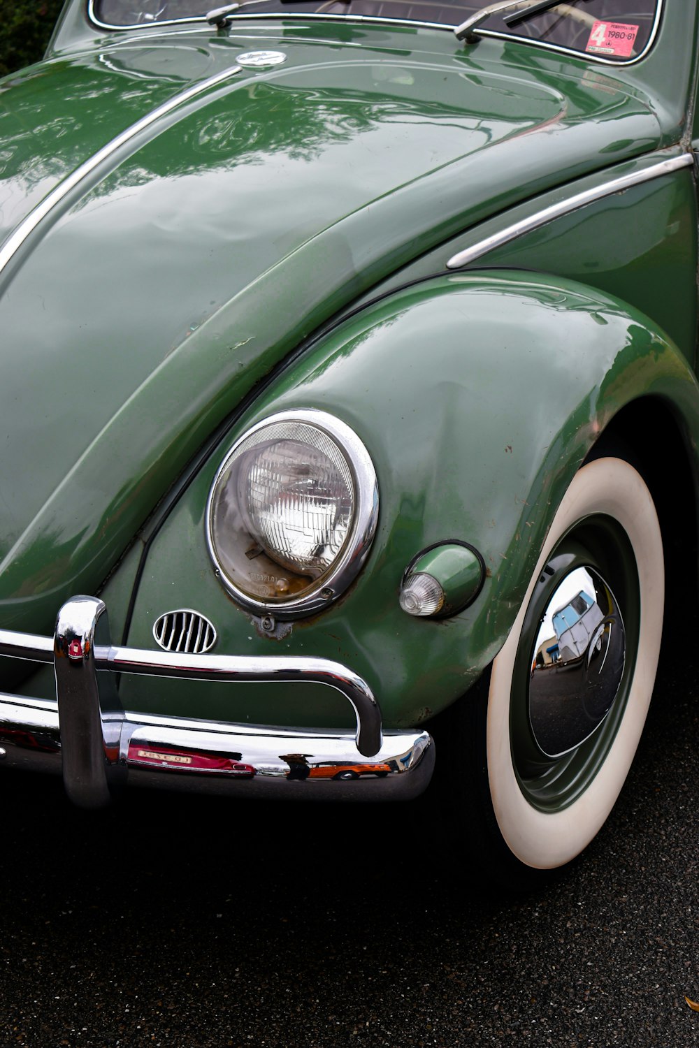 green Volkswagen Beetle