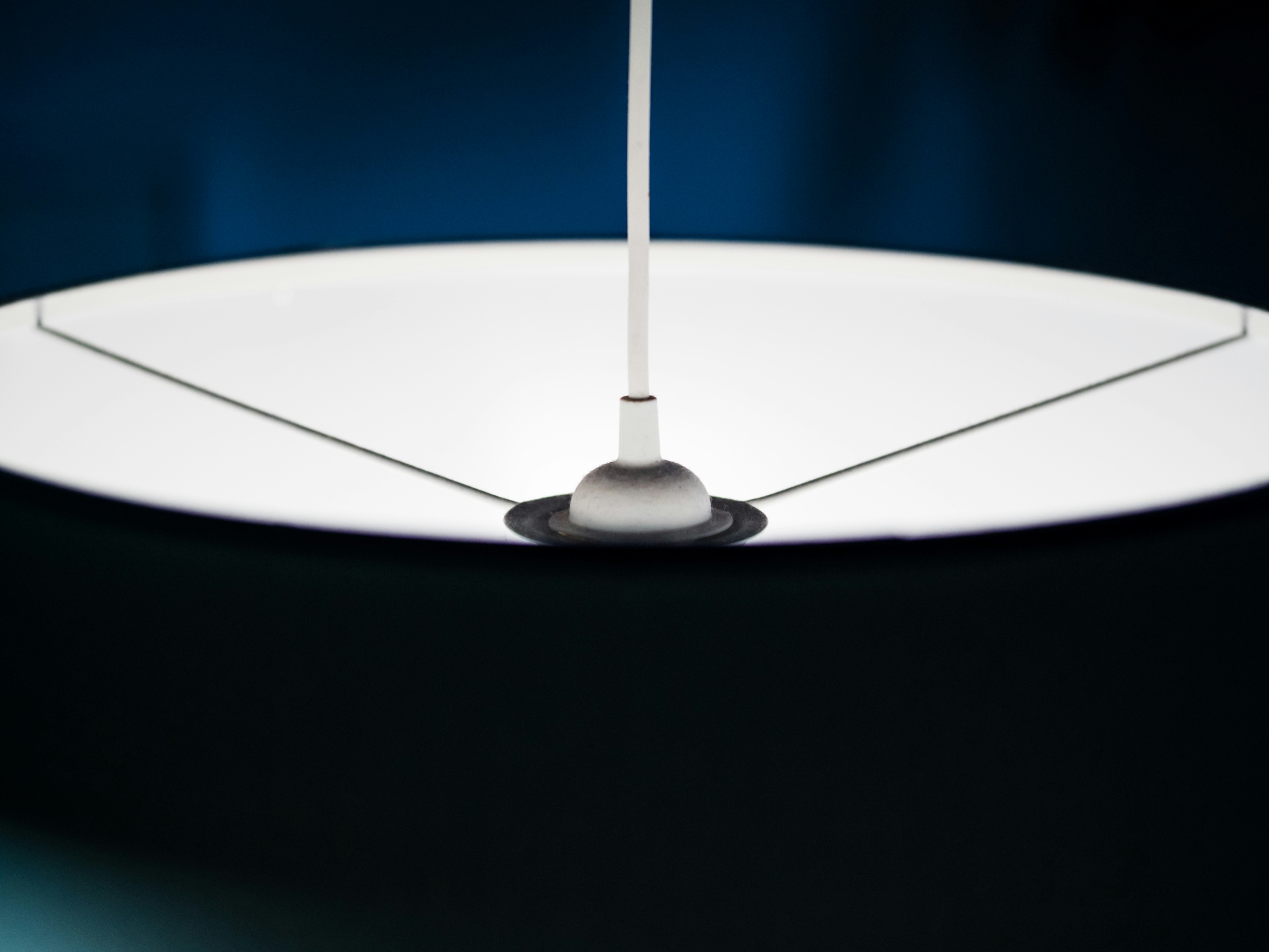 화이트 펜던트 램프