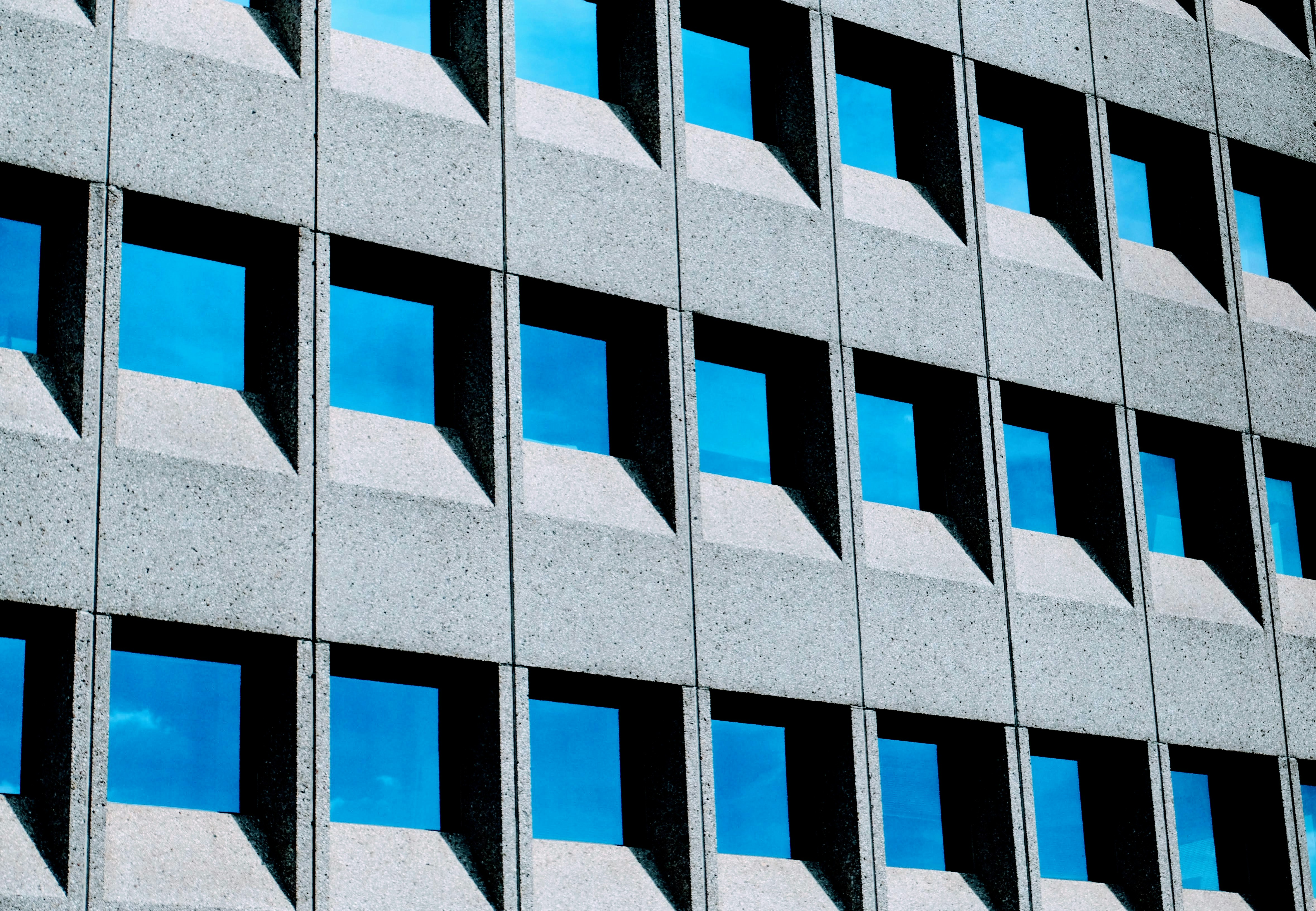 Social media contagions