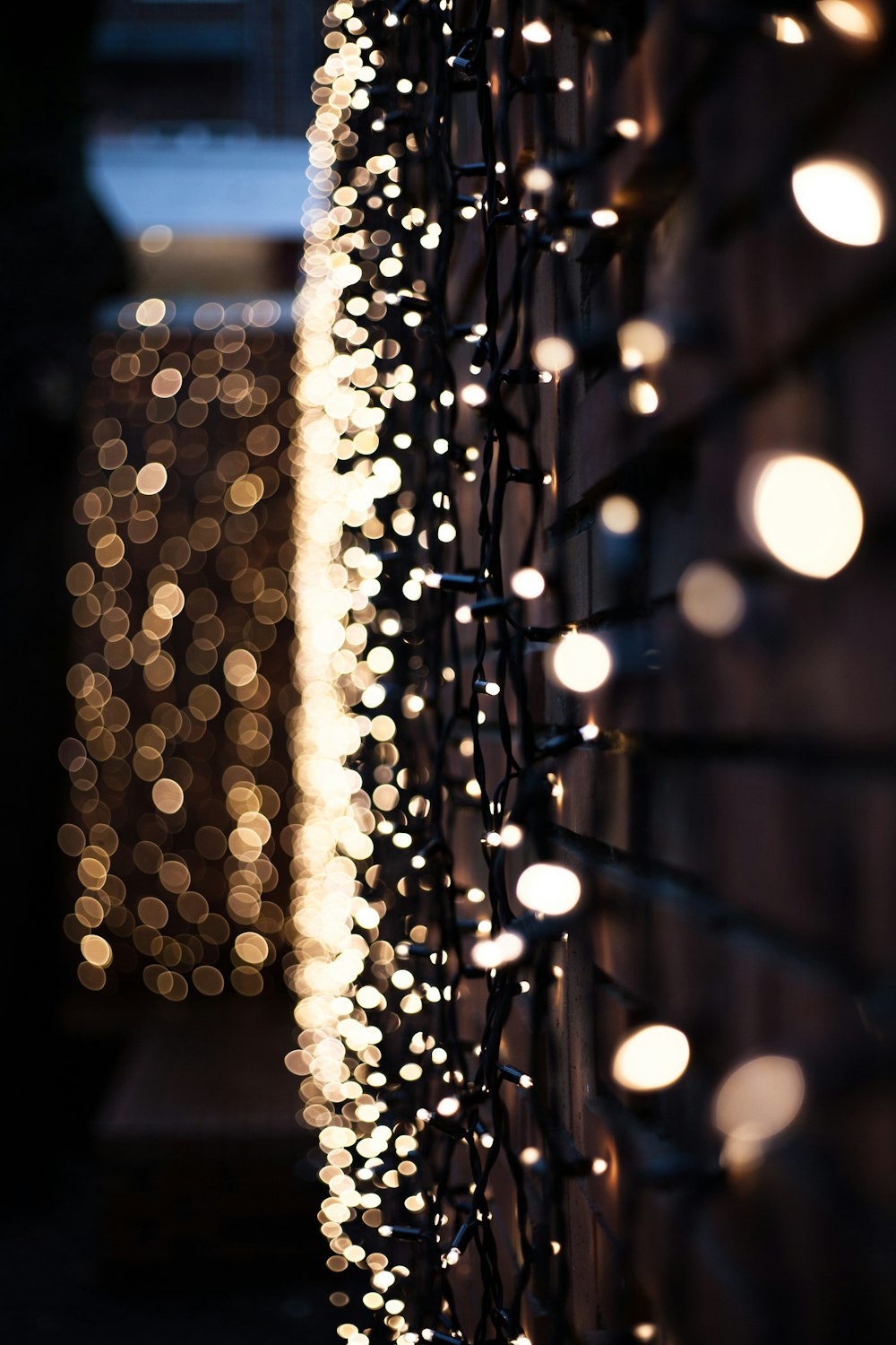 a bunch of lights that are on a wall