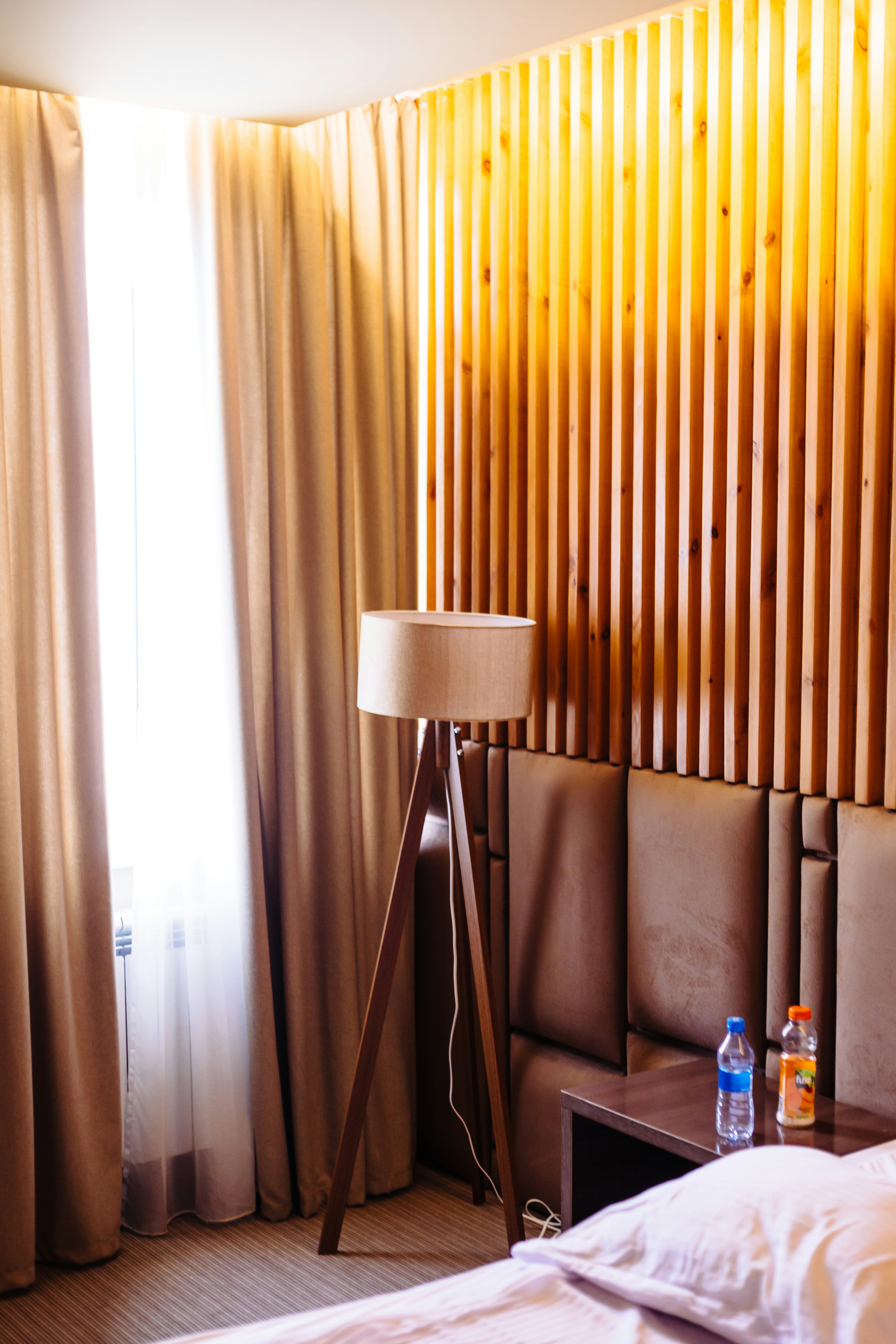 Šilta šviesa namams