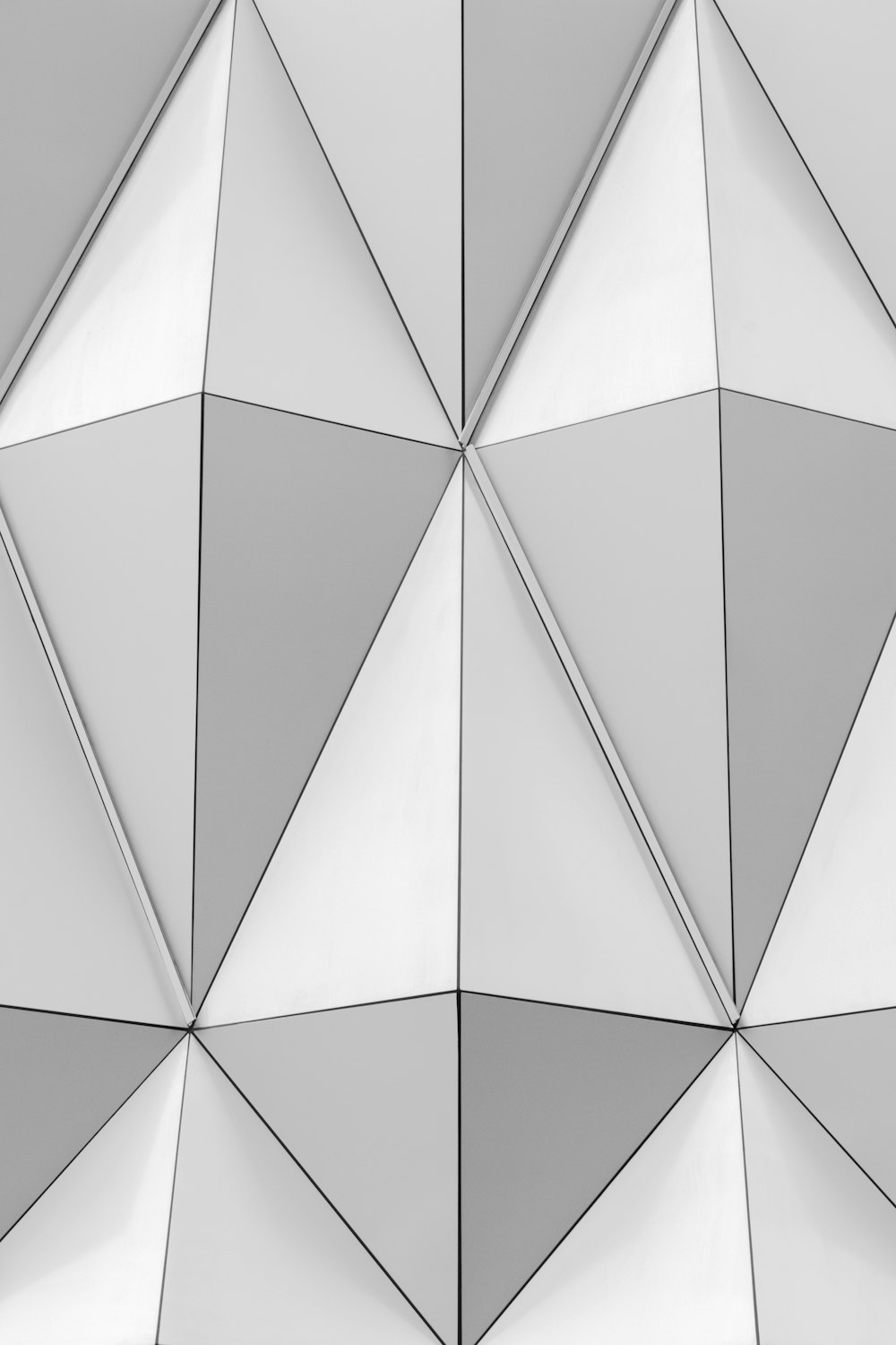 gray and white diamond wall