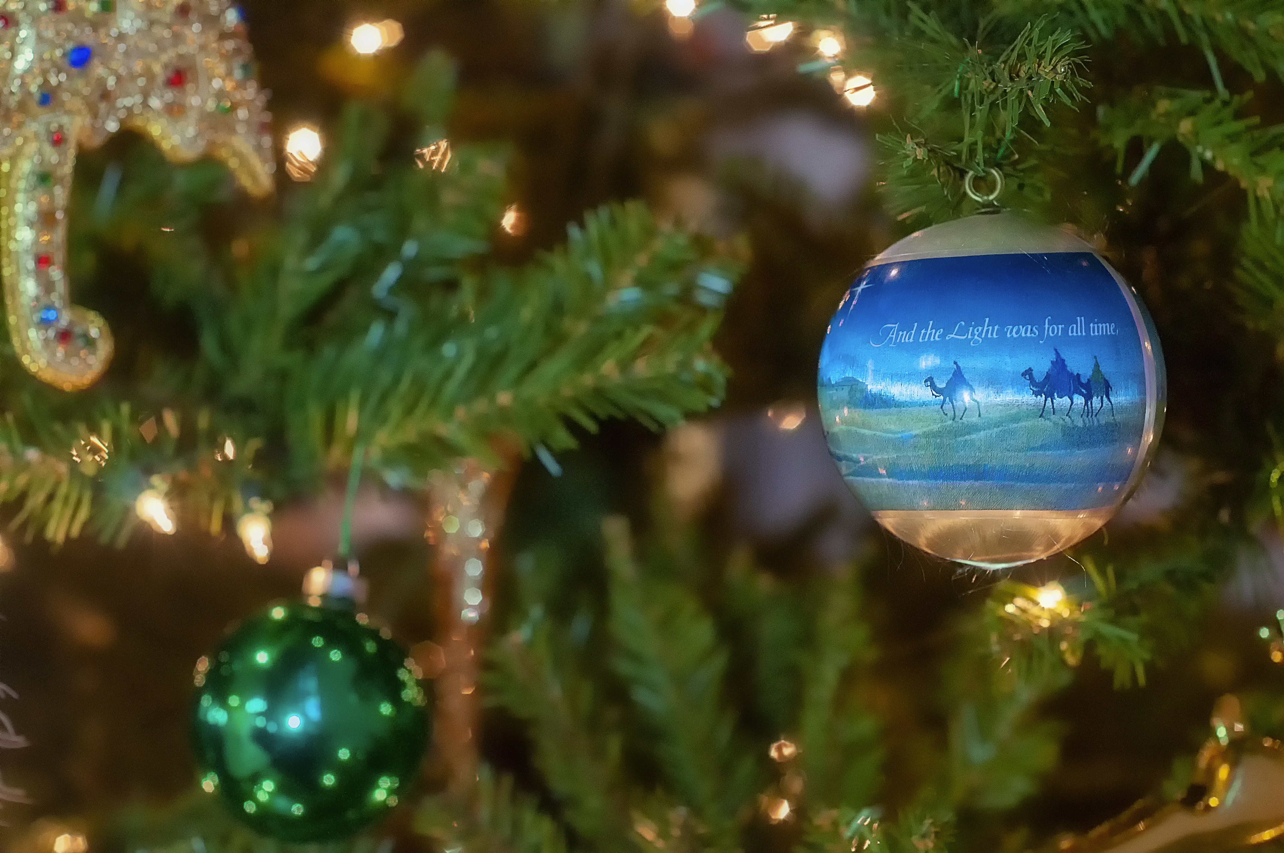 Top 5 Amazing Facts: What does the Christmas tree Symbolize