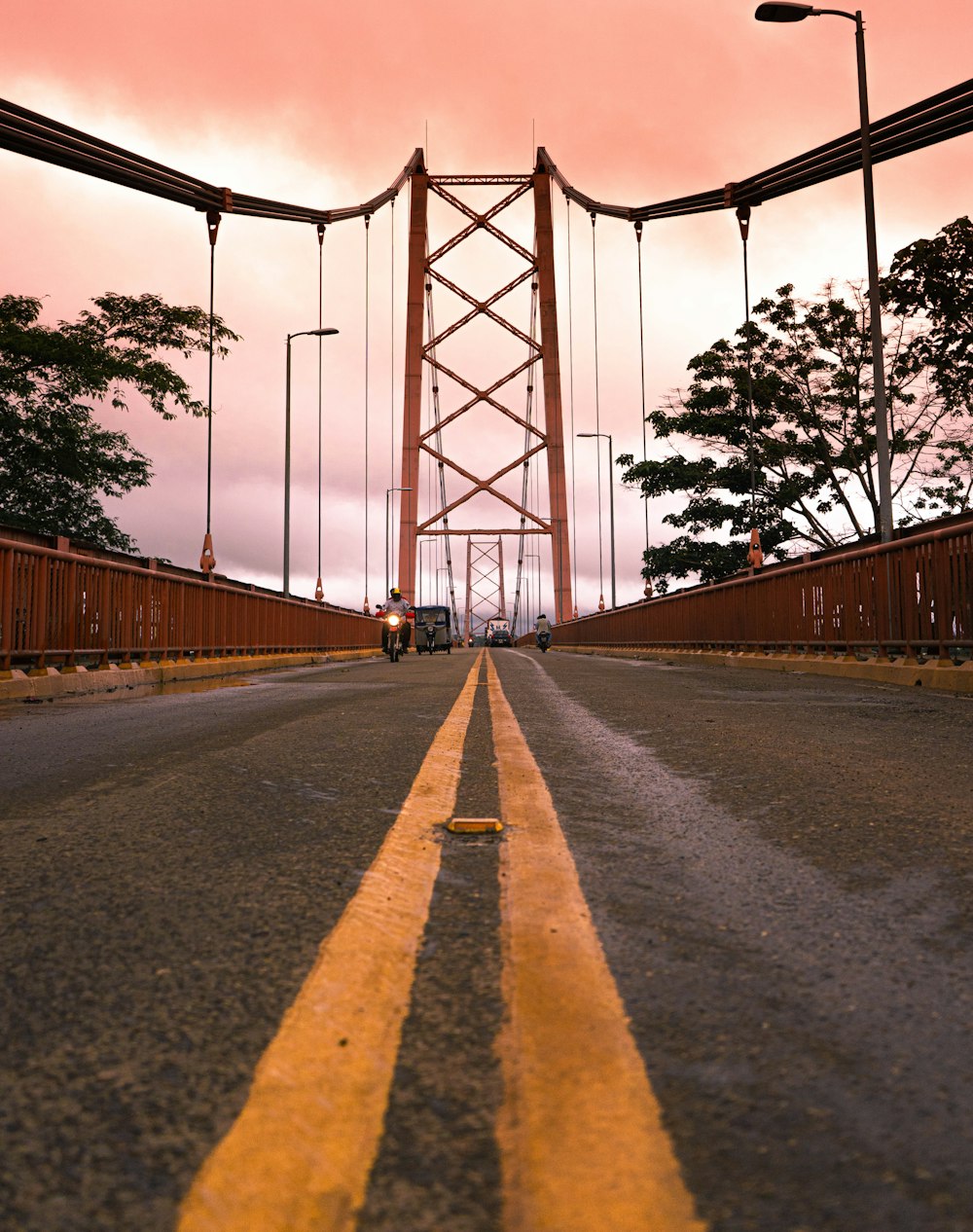 brown and gray bridge