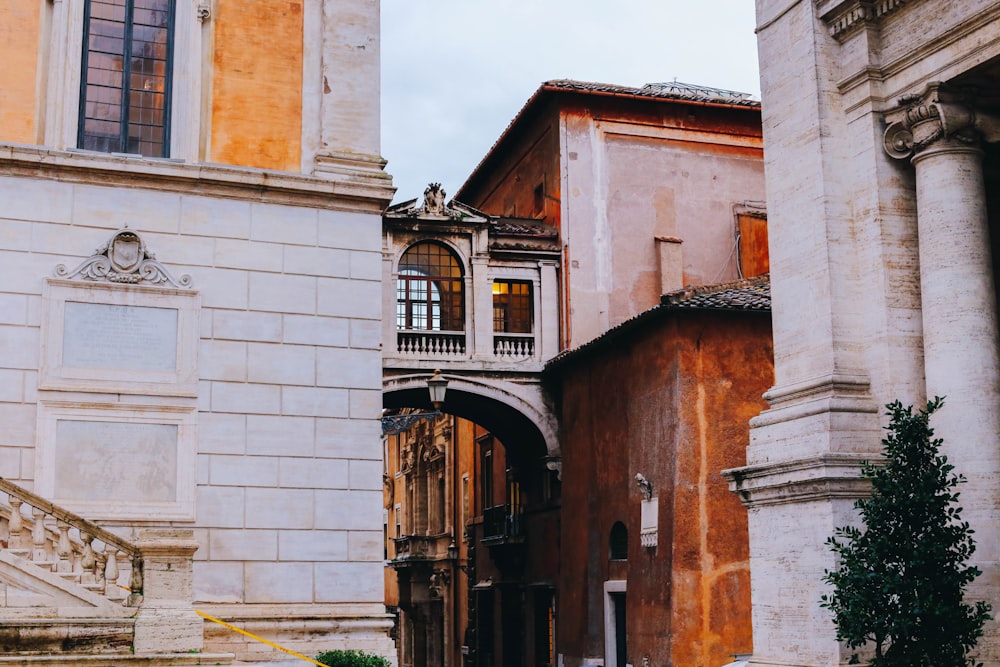 narrow streets at Rome