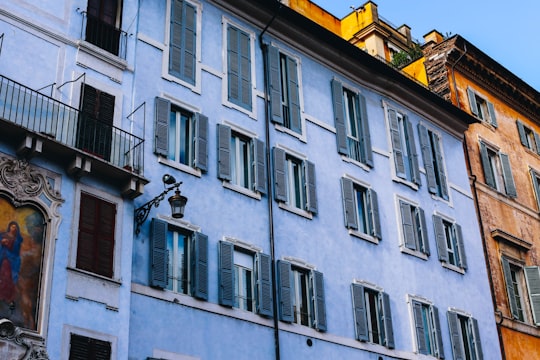 white building in Pantheon Italy